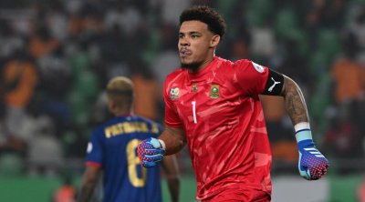حارس جنوب إفريقيا يكشف سر تألقه في صد ركلات الترجيح