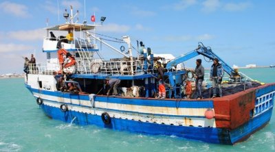 تونس ومالطا ترفضان استقبال 105 مهاجرين عالقون في البحر 