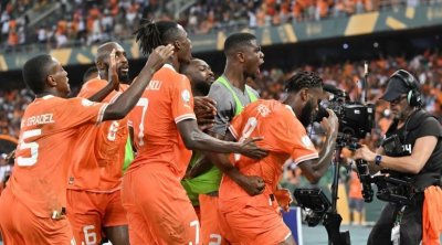 مدرب منتخب نيجيريا : كوت ديفوار كانت أفضل منا