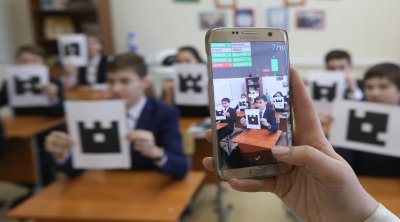 بريطانيا تمنع إستخدام الهواتف المحمولة في المدارس