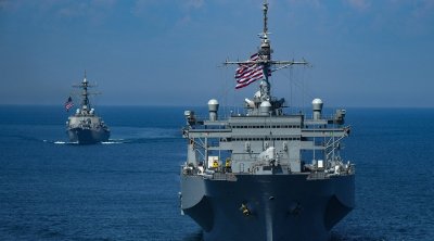 مقتل 3 جنود بسفينة أمريكية بعد استهدافها بصواريخ ''حوثية''