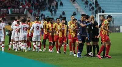 لقطة غير لائقة في كلاسيكو الترجي و النجم : التلفزة تعتذر و تفتح تحقيق 