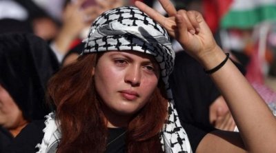 وزيرة التربية توضح سبب منع إرتداء الكوفية في إمتحان البكالوريا 