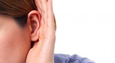 بكالوريا 2024 : نقل تلميذة الى المستشفى لإزالة آلة من أذنها كانت ستستعملها في الغش