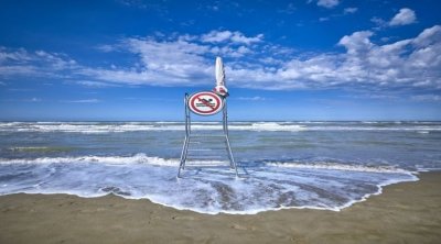 28 شاطئًا غير صالح للسباحة في تونس : الأسباب 