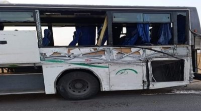 Un décès et plusieurs blessés suite à une collision entre un camion et un bus