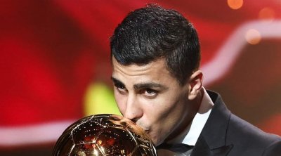 Rodri remporte le nouveau Ballon d'Or 2024