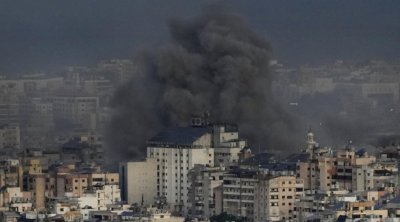 L’armée israélienne bombarde la banlieue sud de Beyrouth