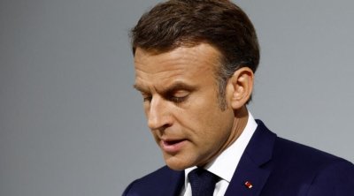 Emmanuel Macron exclut de nouveau de démissionner