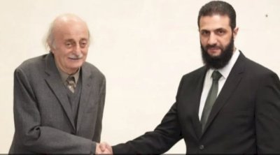 Joumblatt arrive à Damas à la tête d’une délégation libanaise pour rencontrer Al-Charaa