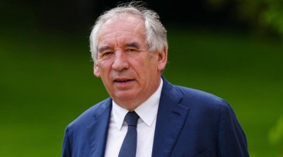 France : François Bayrou annonce un plan "Mayotte debout" depuis Mamoudzou