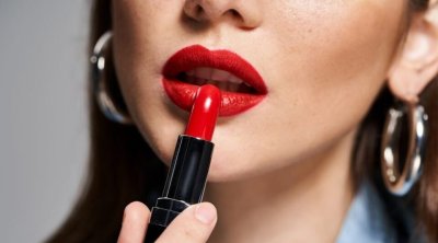 Rouge à Lèvres Rouge : L’Élégance Intemporelle de la beauté