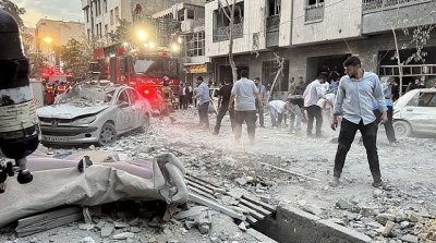 إيران : مراسم تشييع جماعي لـ60 شخصا قُتلوا جراء عدوان إسرائيل