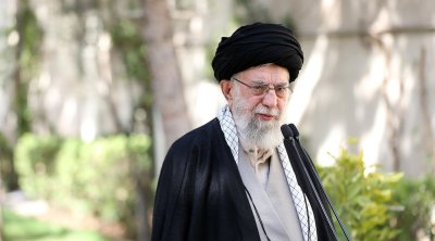 إيران تحدد شروطها للعودة إلى طاولة ترامب وتكشف رسائل أمريكية بشأن خامنئي