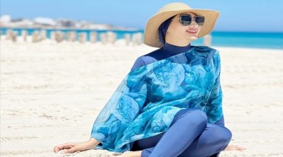 وزارة السياحة تدعو الى عدم التضييق على لباس المصطافين