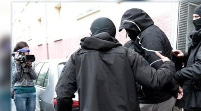 فرنسا ترحّل تونسياً مداناً بالإرهاب رغم تحذيرات من التعرض للتعذيب