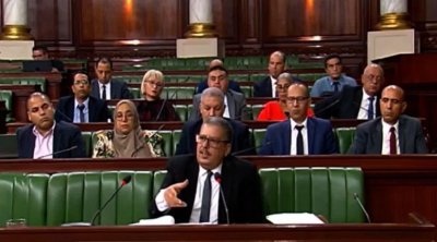 Intégration de plus de 10 000 enseignants suppléants et 1 200 agents annoncée par le ministre l'Éducation