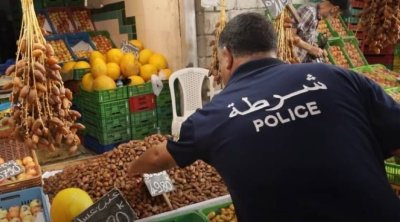 ضبط كميات كبيرة من المواد الغذائية الفاسدة في تونس