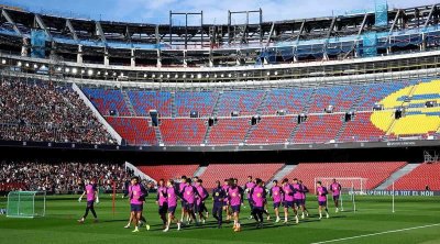 بعد عامين من الغياب : برشلونة يعود إلى كامب نو