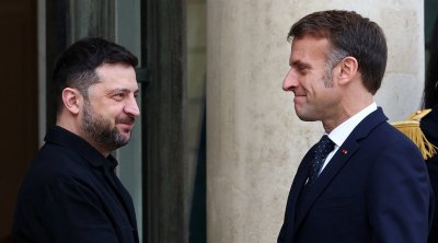 زيلينسكي يبحث مع ماكرون وستارمر وويتكوف ''خطة السلام''