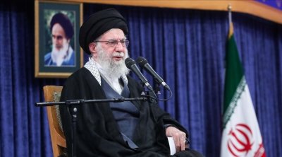 خامنئي يحمّل واشنطن مسؤولية الاحتجاجات في إيران