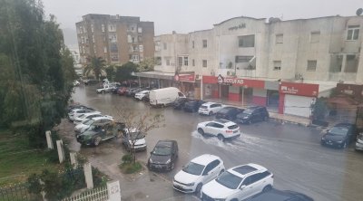  الرصد الجوي يحذّر من أمطار غزيرة ورياح قوية في عدة ولايات تونسية