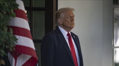 ترامب يحذر إيران: إن لم نتفق فستحدث أشياء سيئة