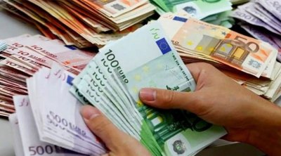 تحويلات التونسيين بالخارج ترتفع إلى 1.26 مليار دينار