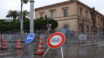 وزارة الداخلية: الحواجز الأمنية بمحيط السفارات ضرورة 