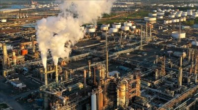 حريق عقب انفجار داخل مصفاة نفط في تكساس