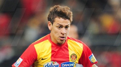 بعد رحيل والده… المساكني يقترب من قرار الاعتزال