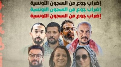 نشطاء أسطول الصمود يدخلون في إضراب عن الطعام داخل