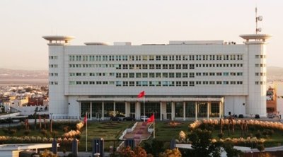 فرع نقابة الصحفيين بالتلفزة التونسية يدعو لحمل الشارة الحمراء