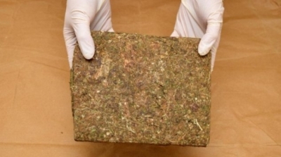 صفاقس : حجز 100 كلغ من المخدرات و 30 الف دينار من العملة التونسية 