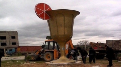 نابل : تركيز اكبر كأس عصير برتقال في مدخل بني خلاد