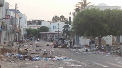 جربة : ميدون تغرق في الفضلات في اول ايام العيد 