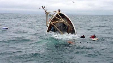 المهدية : انتشال جثة ثامنة لأحد بحارة المركب المنكوب