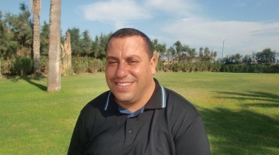  فيديو : موظفي معتمدية نفطة يودعون المعتمد بالبكاء 