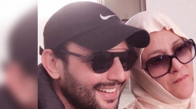 Amina Fakhet effectue une OMRA