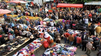 125 tonnes de vêtements de fripe saisis dans un entrepôt à Nabeul