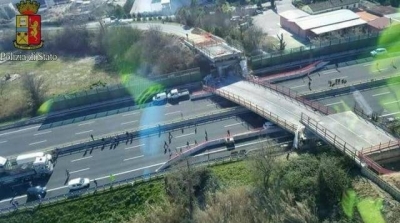 Italie : l'effondrement d'un pont fait plusieurs morts 