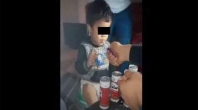 Monastir :Arrestation de la mère d’un enfant filmé en train de boire de la bière