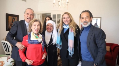 شيراز العتيري تزور الفنانة القديرة سعاد محاسن 