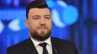 هادي زعيم : برشا فنانين عرضوا عليا أموال باش نحطم فنان آخر 