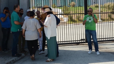 عدد من الممثلين يحتجون أمام مقر التلفزة الوطنية