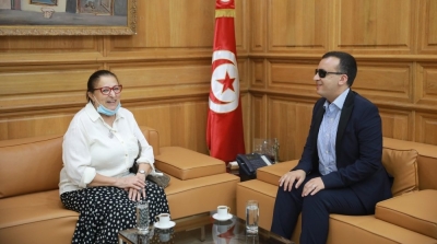Le ministre de la Culture reçoit Mouna Noureddine