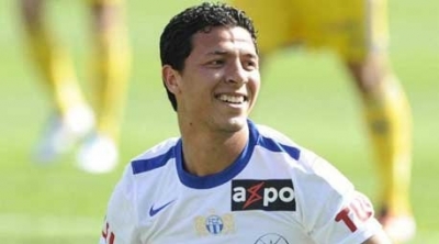 Amine Chermiti fait un important don à la JSK