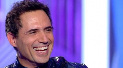 قناع أسد.. ظافر العابدين يكشف عن هويته في أولى حلقات ''The Masked Singer- إنت مين؟''