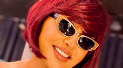 لطيفة تبهر جمهورها بلوك جديد يعود الى الخمسينات