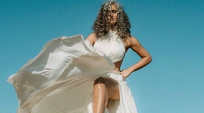 نادية بوستة في جلسة تصوير جريئة (صور)